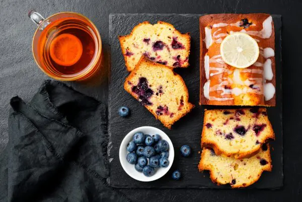 Lemon and Blueberry Cake