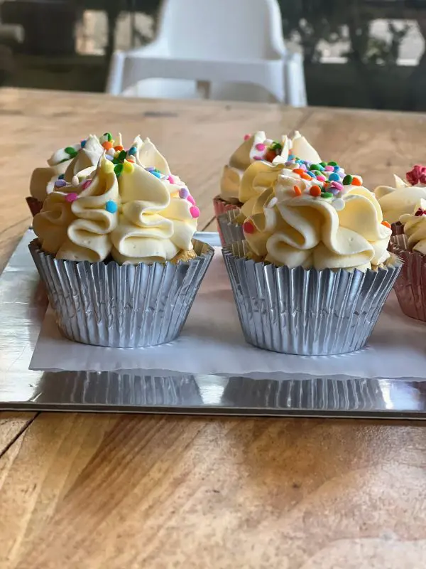 Moist Vanilla Bean Cupcakes